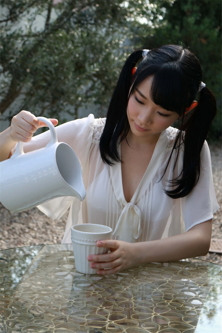 日本90后养眼美女末永みゆ透视装写真图片(第39页)