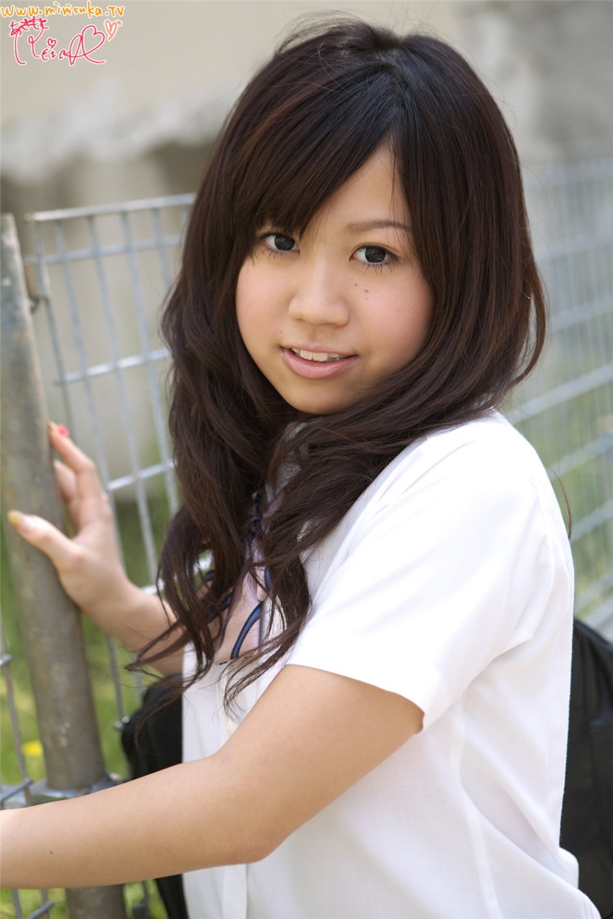日本美女校服写真性感街拍高清图片(第2页)