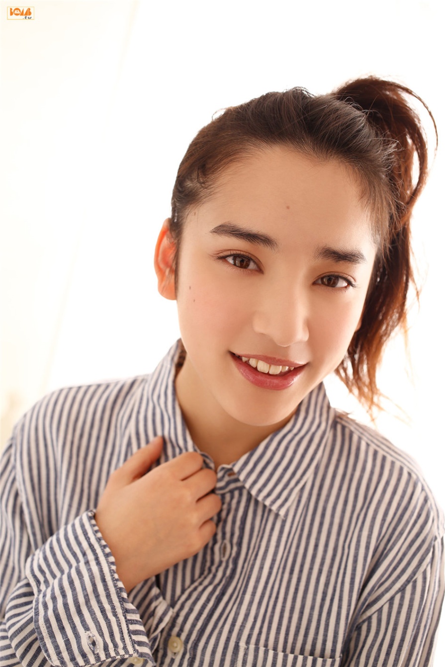 日本美女都丸紗也華巨乳私拍高清图片(第31页)