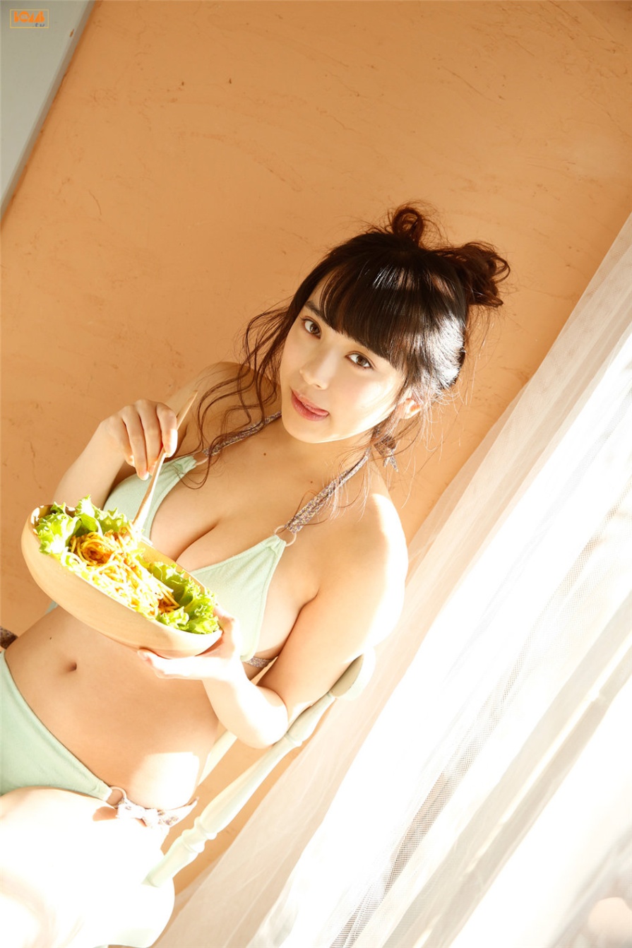 日本美女都丸紗也華巨乳私拍高清图片(第33页)
