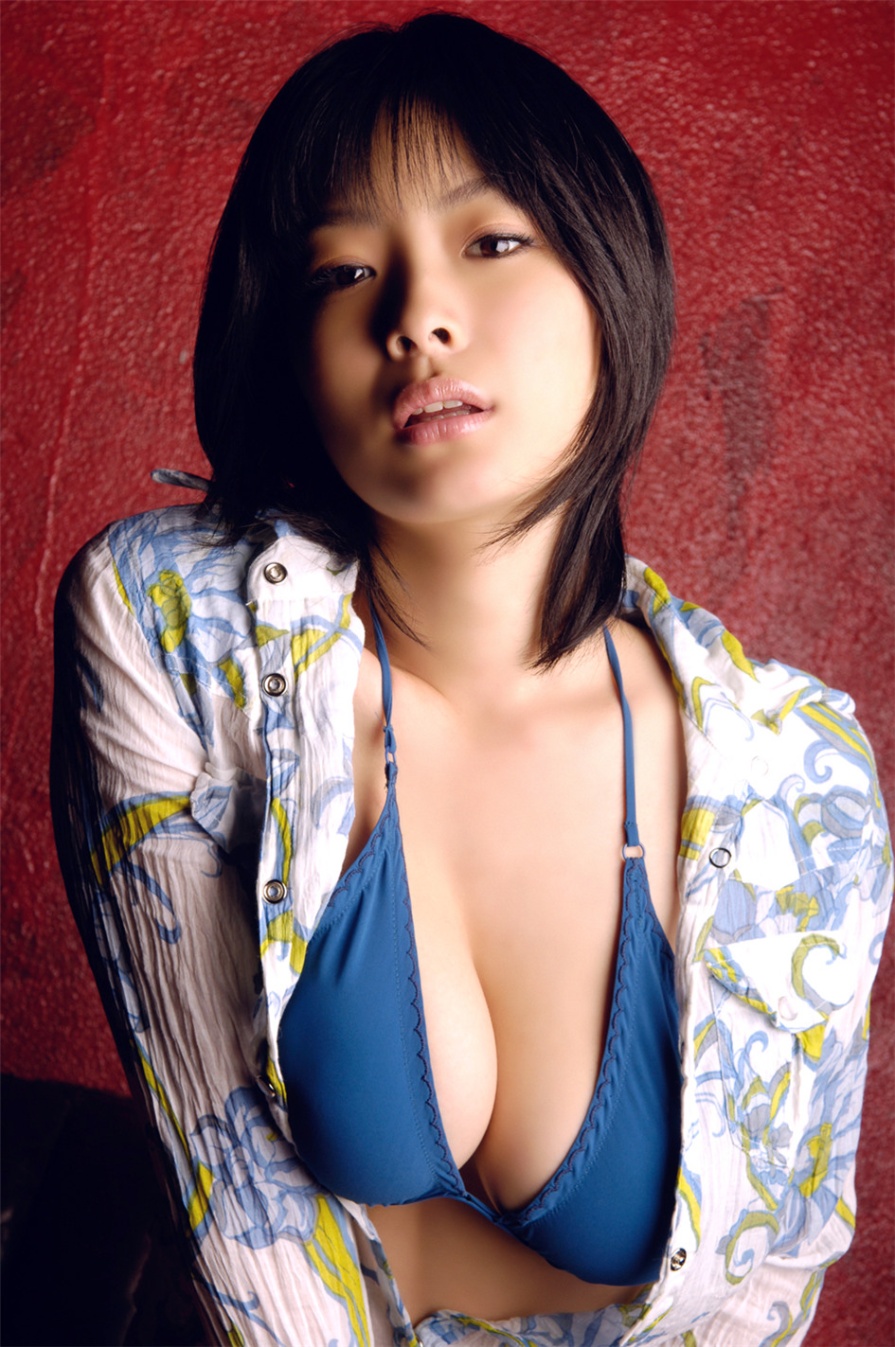 日本美女佐藤和沙波霸比基尼诱惑写真(第45页)