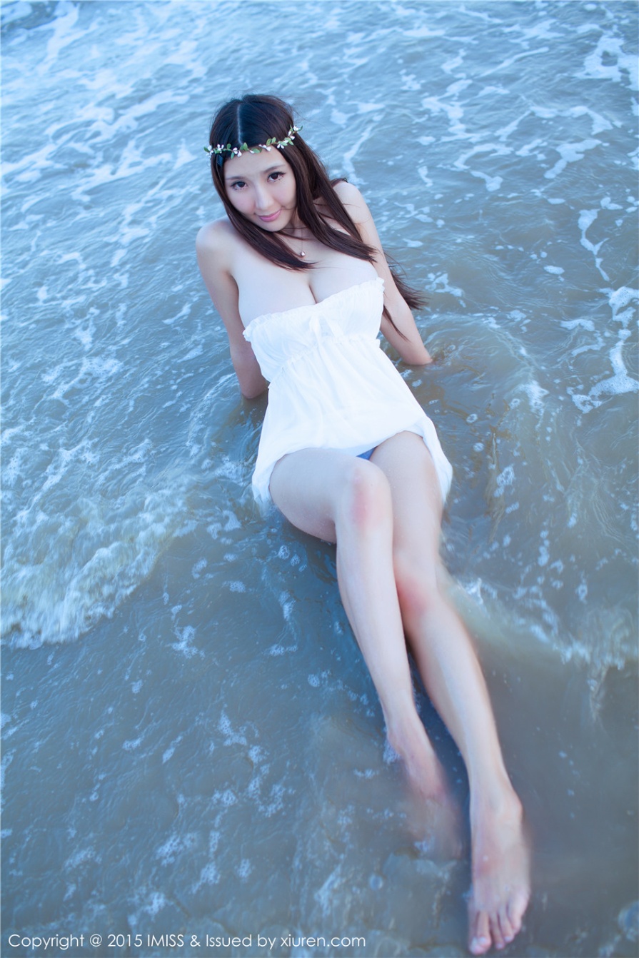 童颜巨乳晓茜sunny沙滩泳装大尺度写真(第18页)