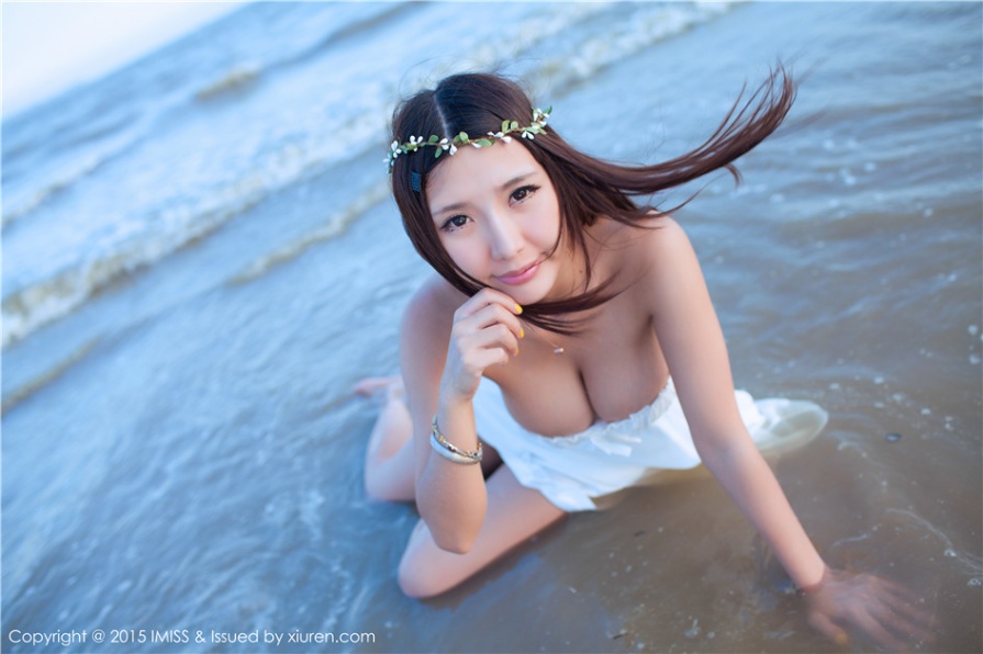 童颜巨乳晓茜sunny沙滩泳装大尺度写真(第33页)