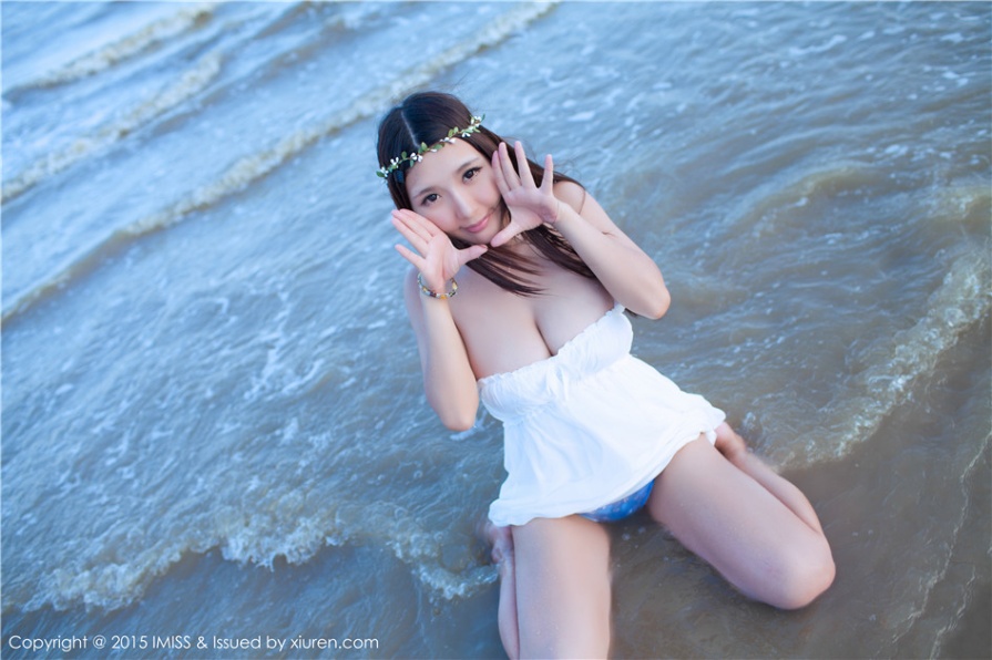 童颜巨乳晓茜sunny沙滩泳装大尺度写真(第35页)