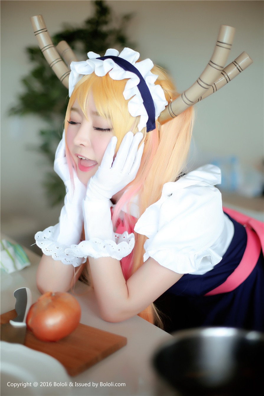 童颜巨乳柳侑绮cosplay乔巴写真(第21页)