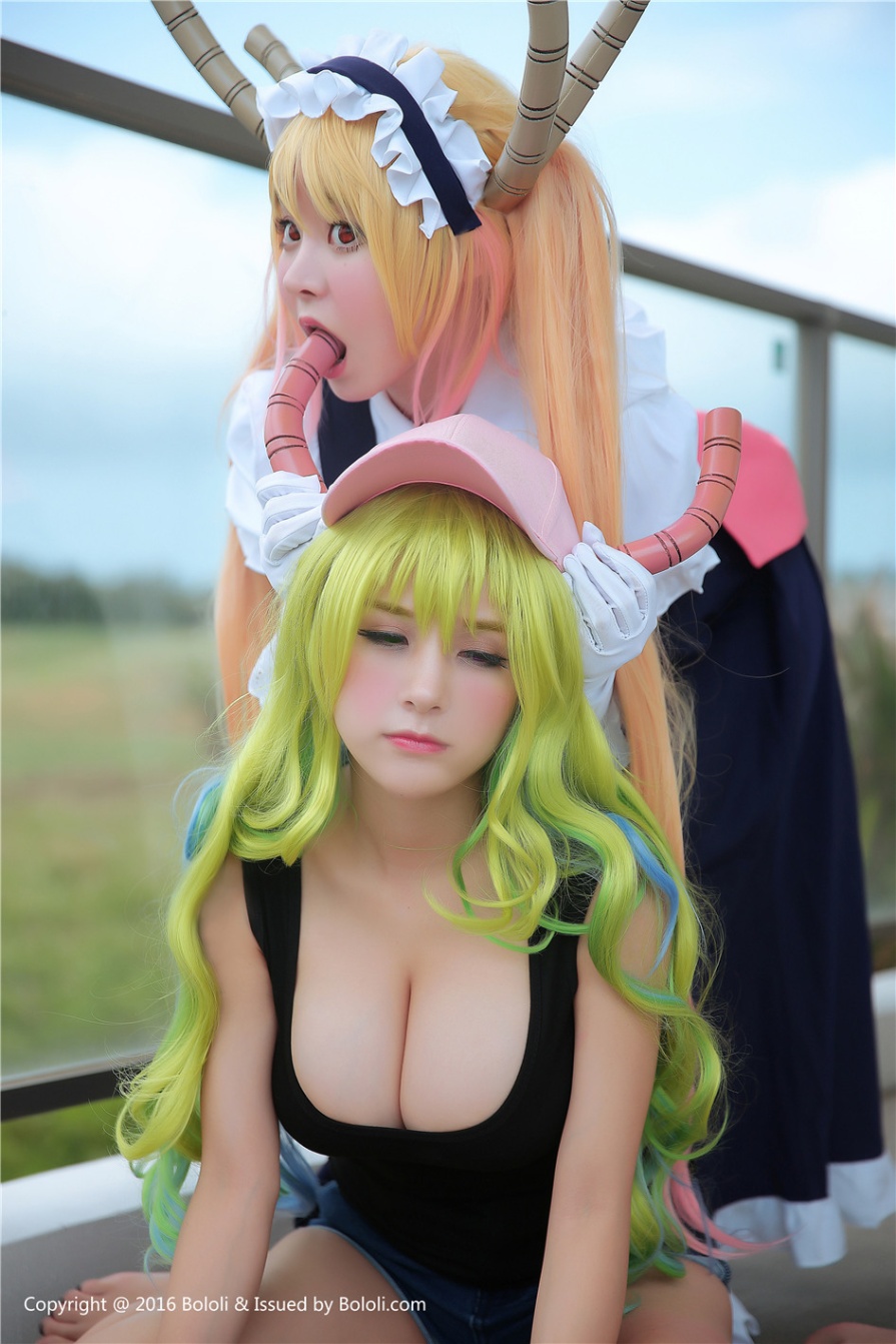 童颜巨乳柳侑绮cosplay乔巴写真(第24页)