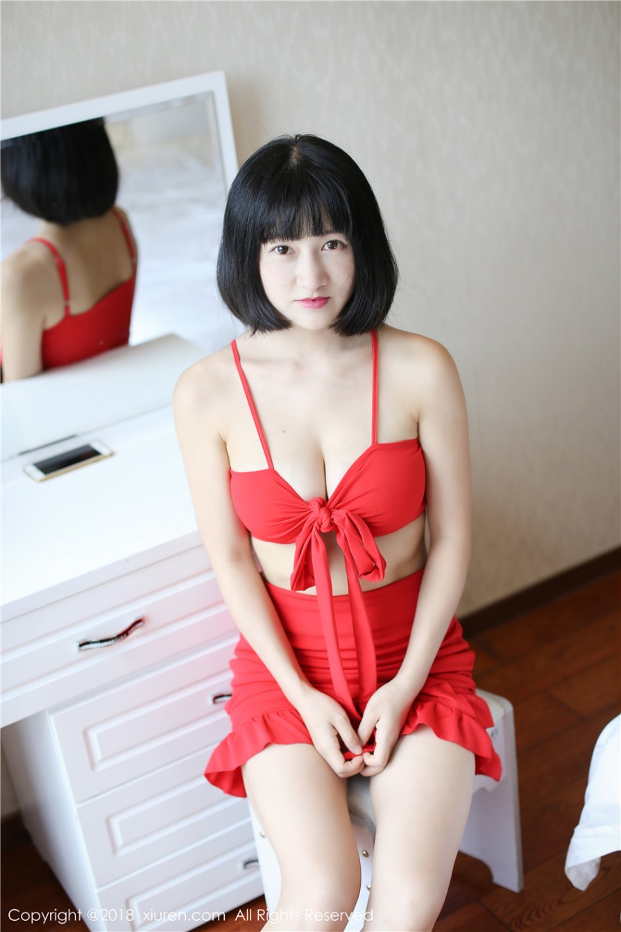 国内巨乳美女嫩模私房吊带裙写真图片(第30页)