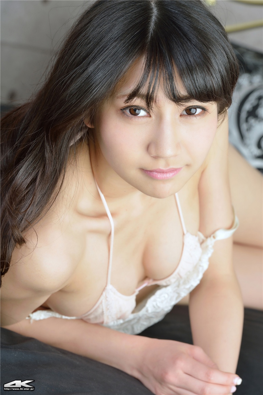 性感长腿日本美女木村葵白色吊带睡裙写真图片(第22页)