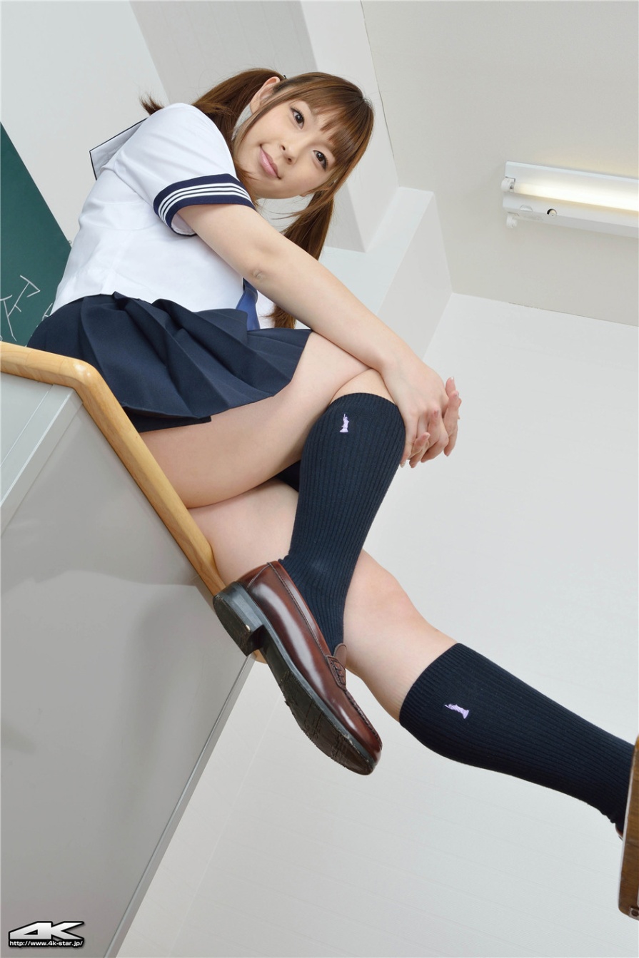 日本少女疋田纱也校服内衣私拍照(第42页)