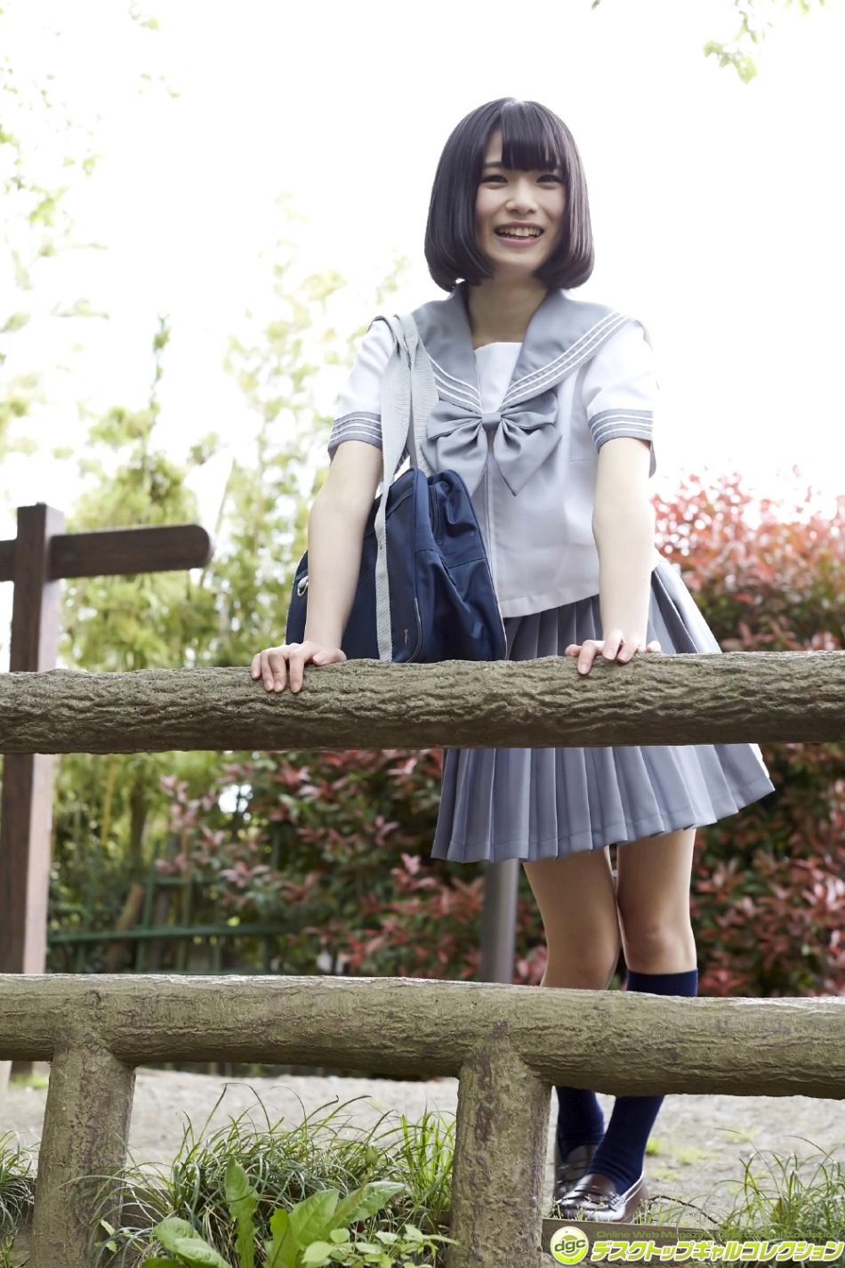 日本少女村上りいな校服性感写真(第4页)
