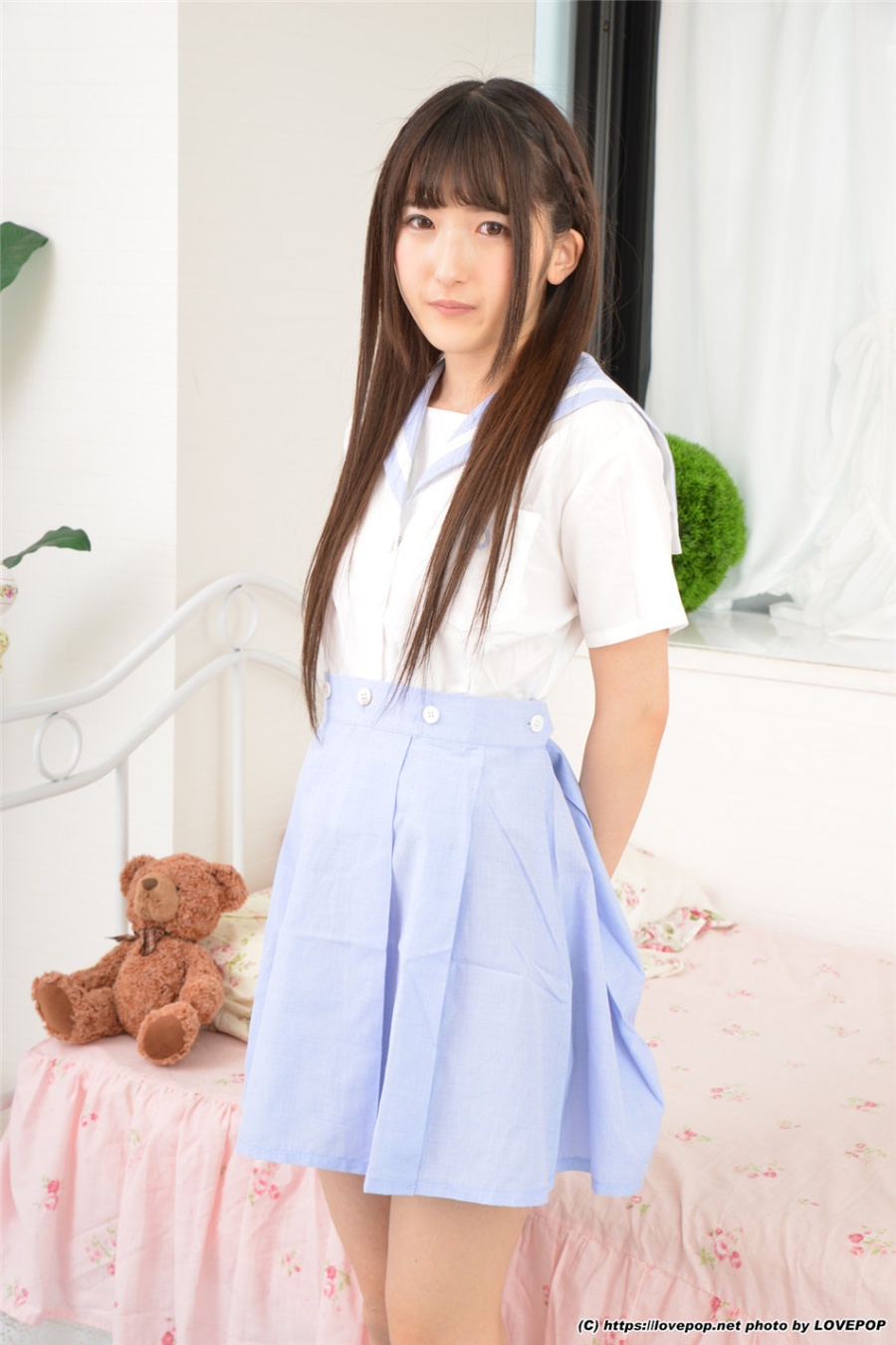 日本美女鵜久森ほ可爱学生妹内衣诱惑写真(第24页)
