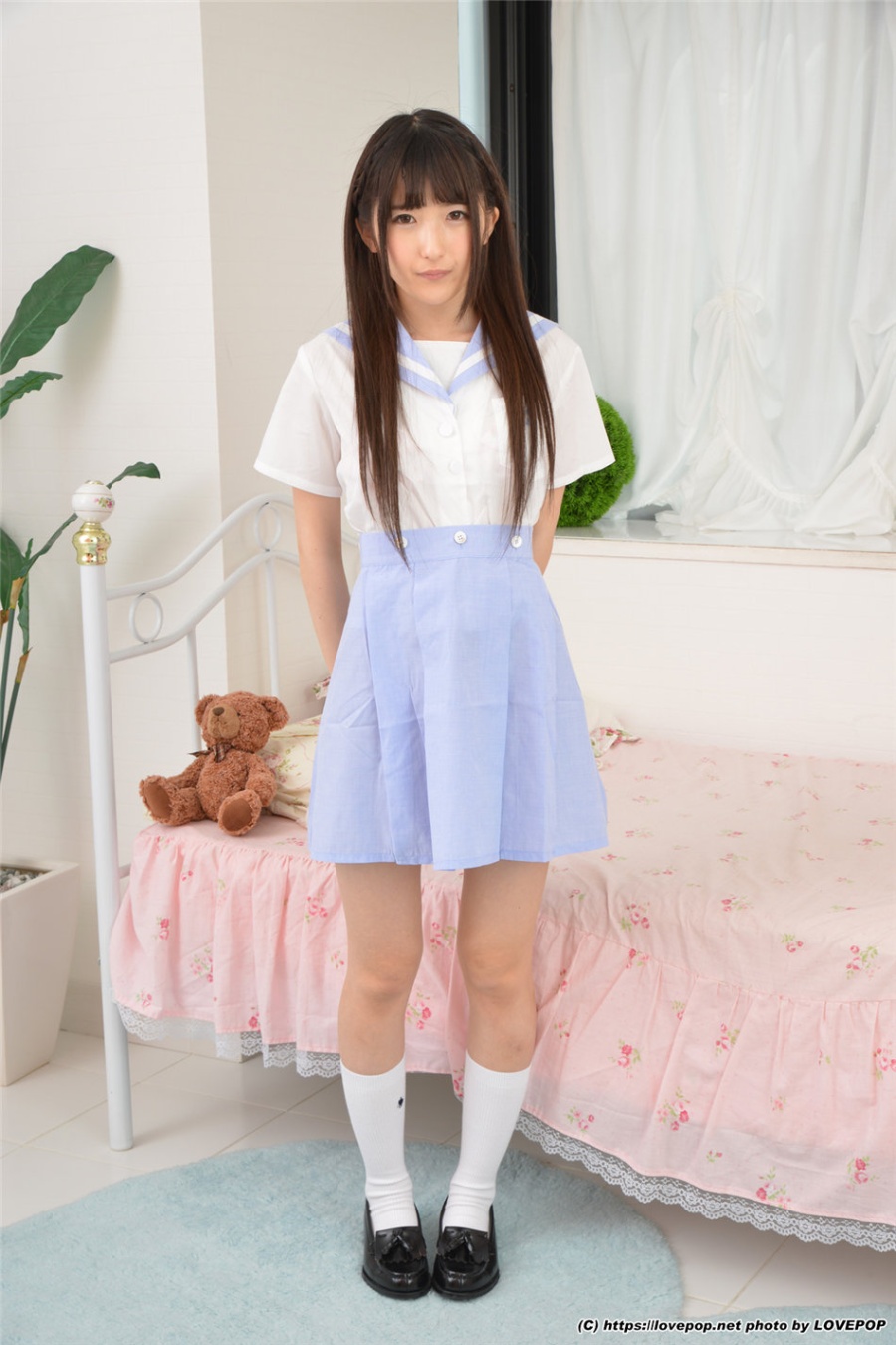 日本美女鵜久森ほ可爱学生妹内衣诱惑写真(第25页)