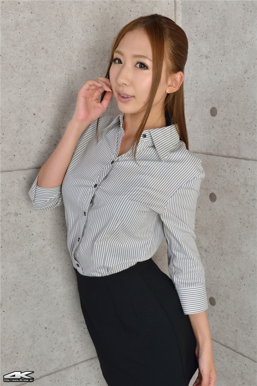 日本美女秘书岩崎由衣黑丝美腿高清写真(第80页)