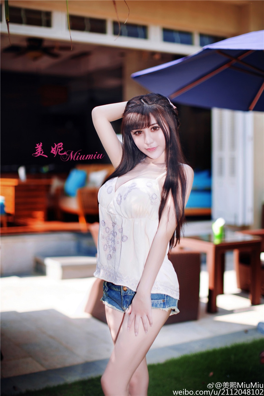 可爱女生美熙MiuMiu户外爆乳诱惑生活照(第49页)