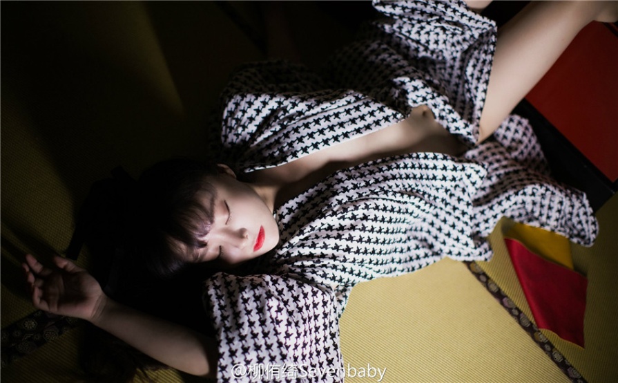 90后coser柳侑绮sevenbaby cosplay卡通美女巨乳诱惑写真(第24页)