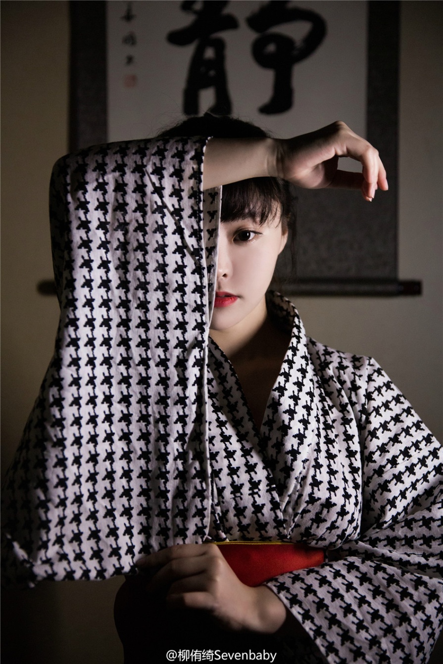 90后coser柳侑绮sevenbaby cosplay卡通美女巨乳诱惑写真(第26页)