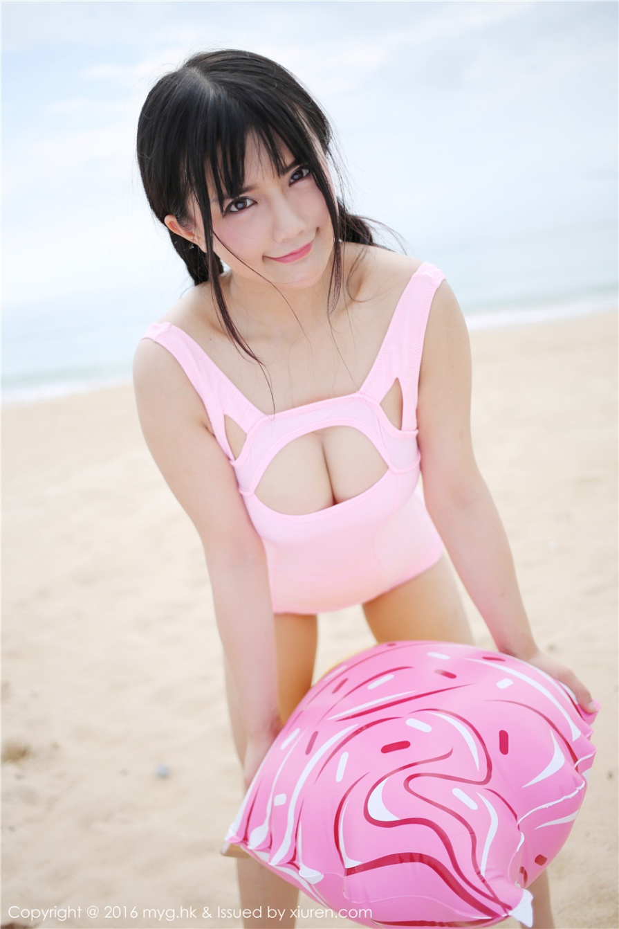 童颜巨乳小萝莉崔乖艺户外大尺度性感写真(第37页)