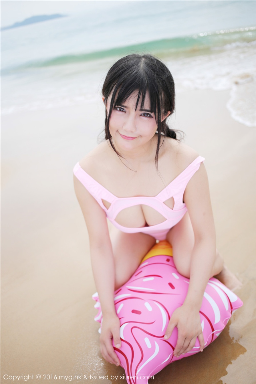 童颜巨乳小萝莉崔乖艺户外大尺度性感写真(第48页)