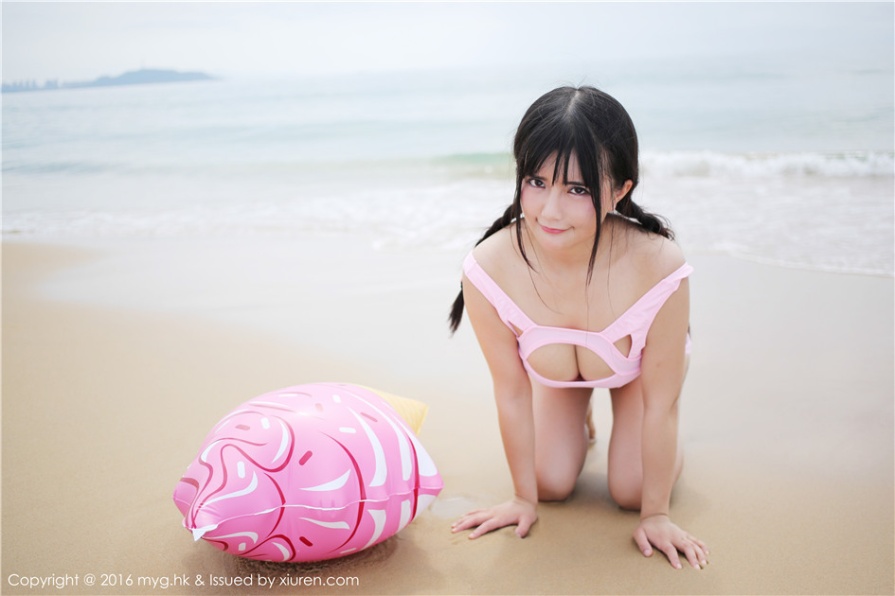 童颜巨乳小萝莉崔乖艺户外大尺度性感写真(第50页)