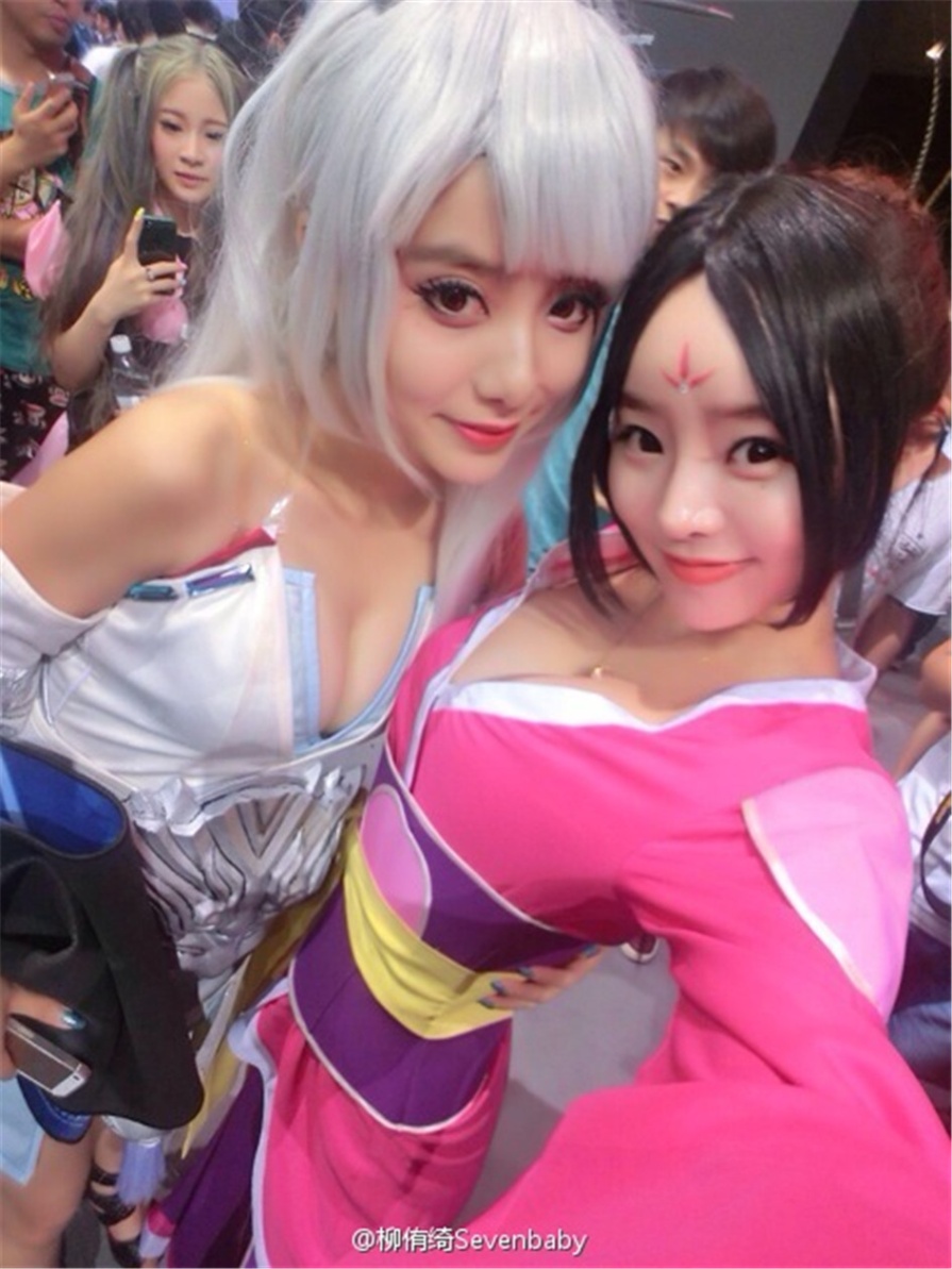 90后童颜巨乳柳侑绮sevenbaby cosplay性感自拍(第36页)