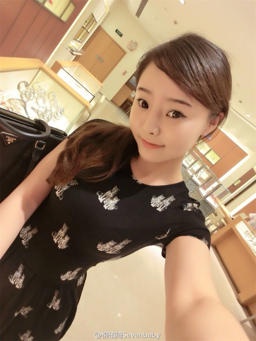 90后甜美女生柳侑绮sevenbaby生活照自拍(第32页)