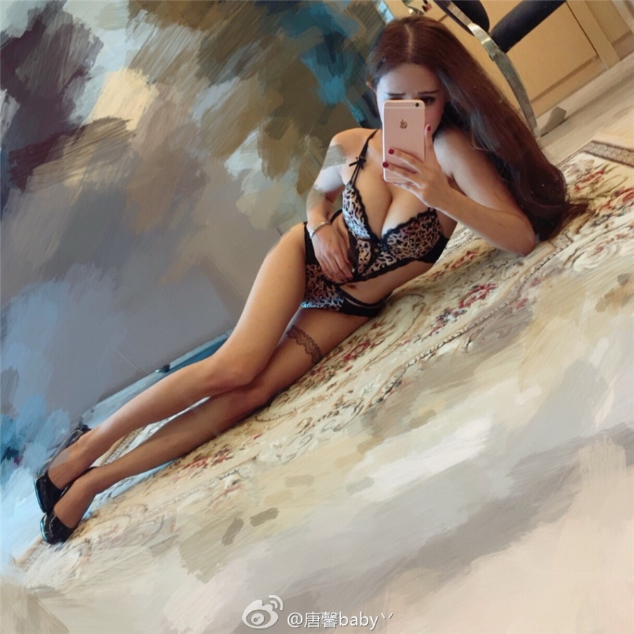 极品风骚美女唐馨baby性感情趣爆乳装酒店私拍照片(第26页)