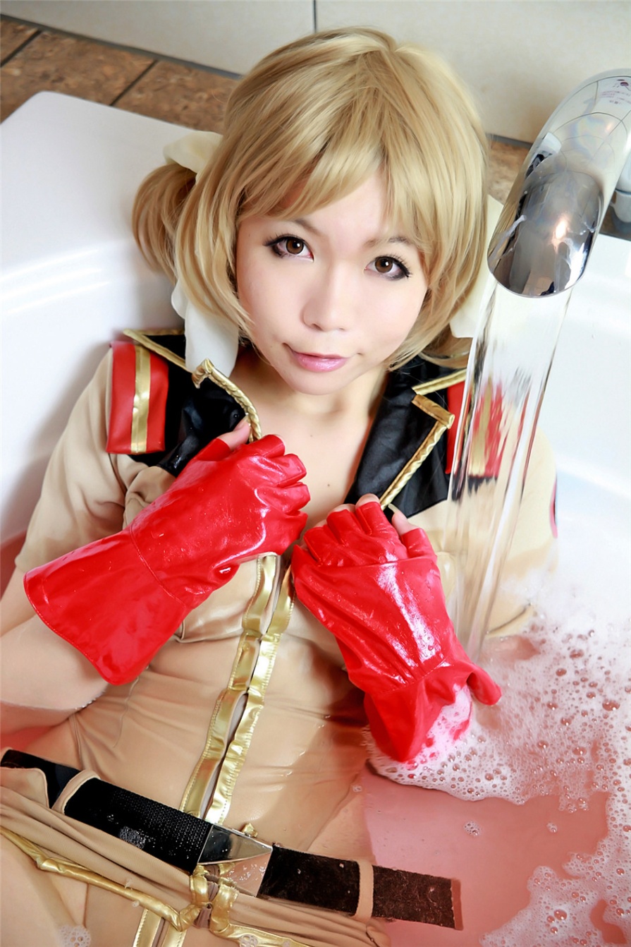 [Allgravure] 丰满肥臀美女cosplay诱惑写真高清图片(第35页)