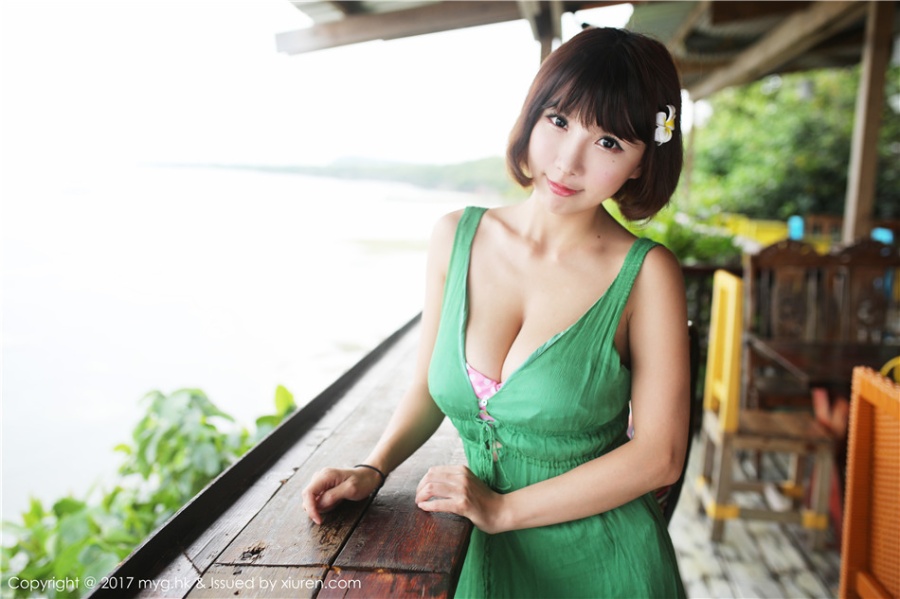 甜美女生晓茜sunny户外比基尼巨乳诱惑写真图片(第5页)