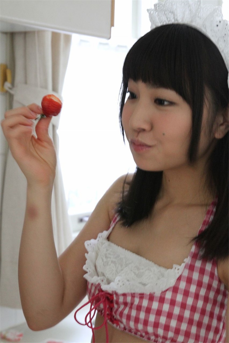 日本少女高岡未來生日吃蛋糕生活照图片(第2页)