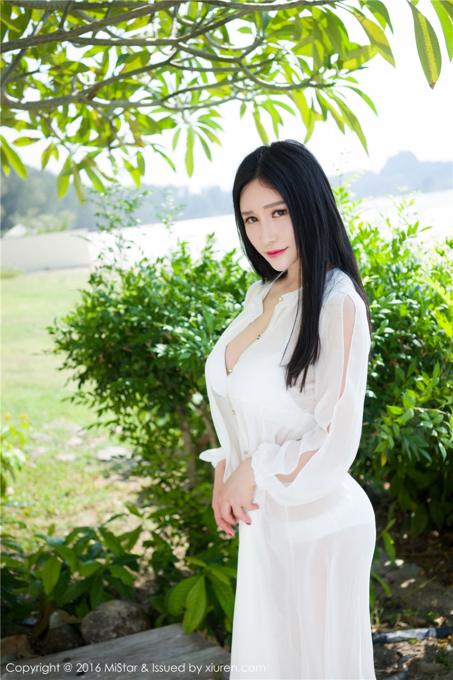 巨乳嫩模于姬Una蕾丝透视睡衣诱惑户外写真图片(第39页)