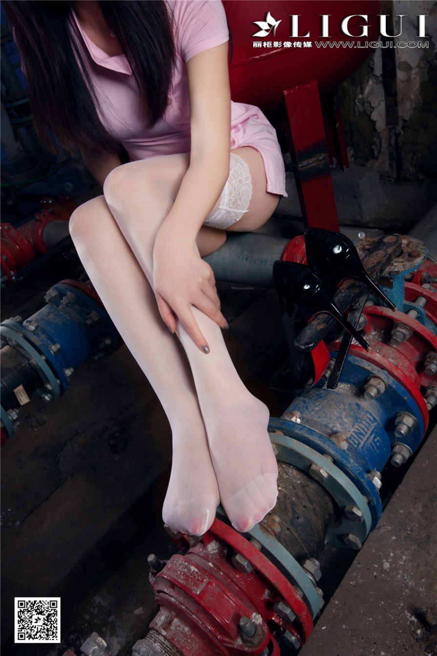 丝袜美腿护士安安水泵房玉足诱惑写真图片(第22页)