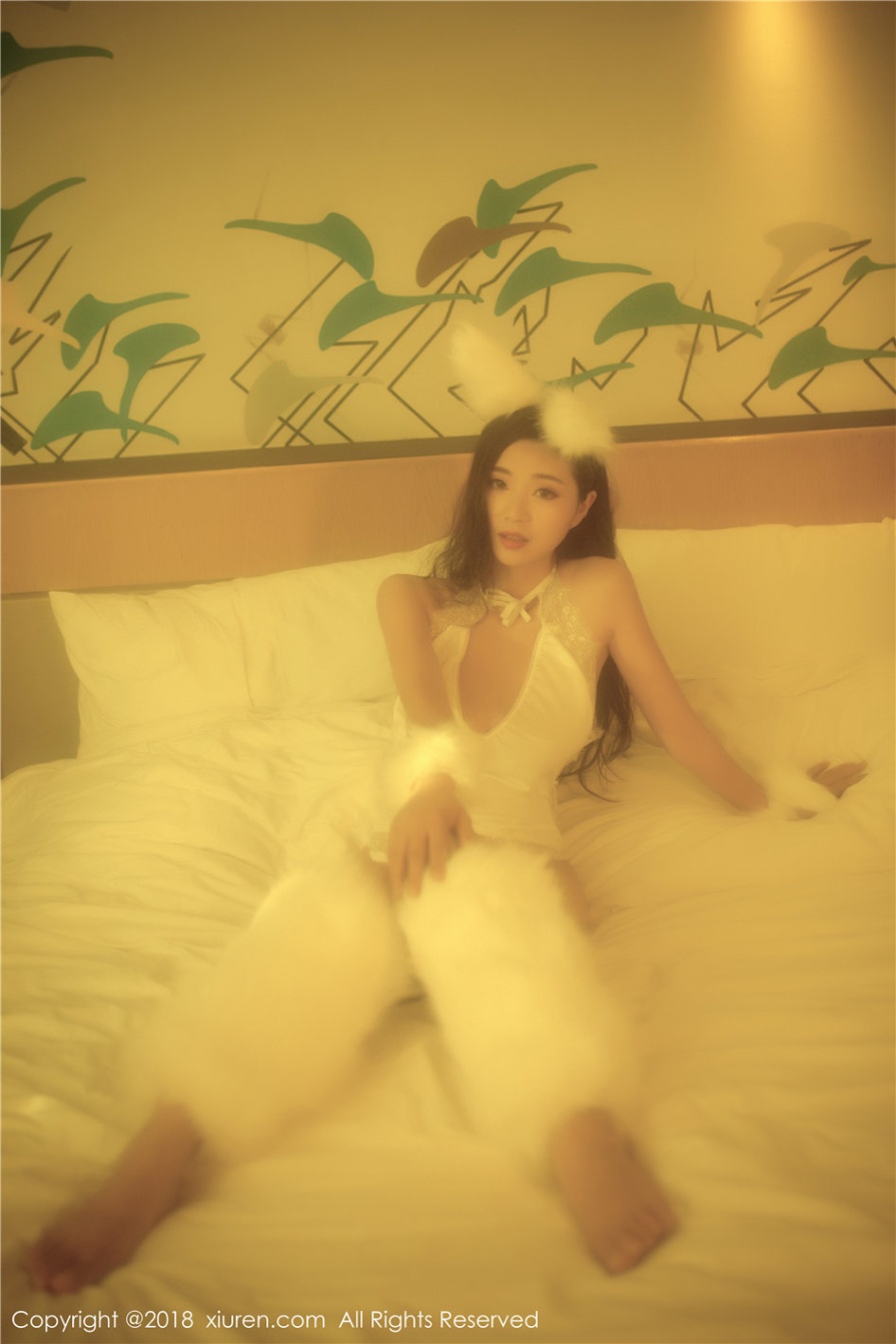 [秀人网] 丰满肥臀兔女郎宋-KiKi破解版性感私房图片欣赏(第25页)
