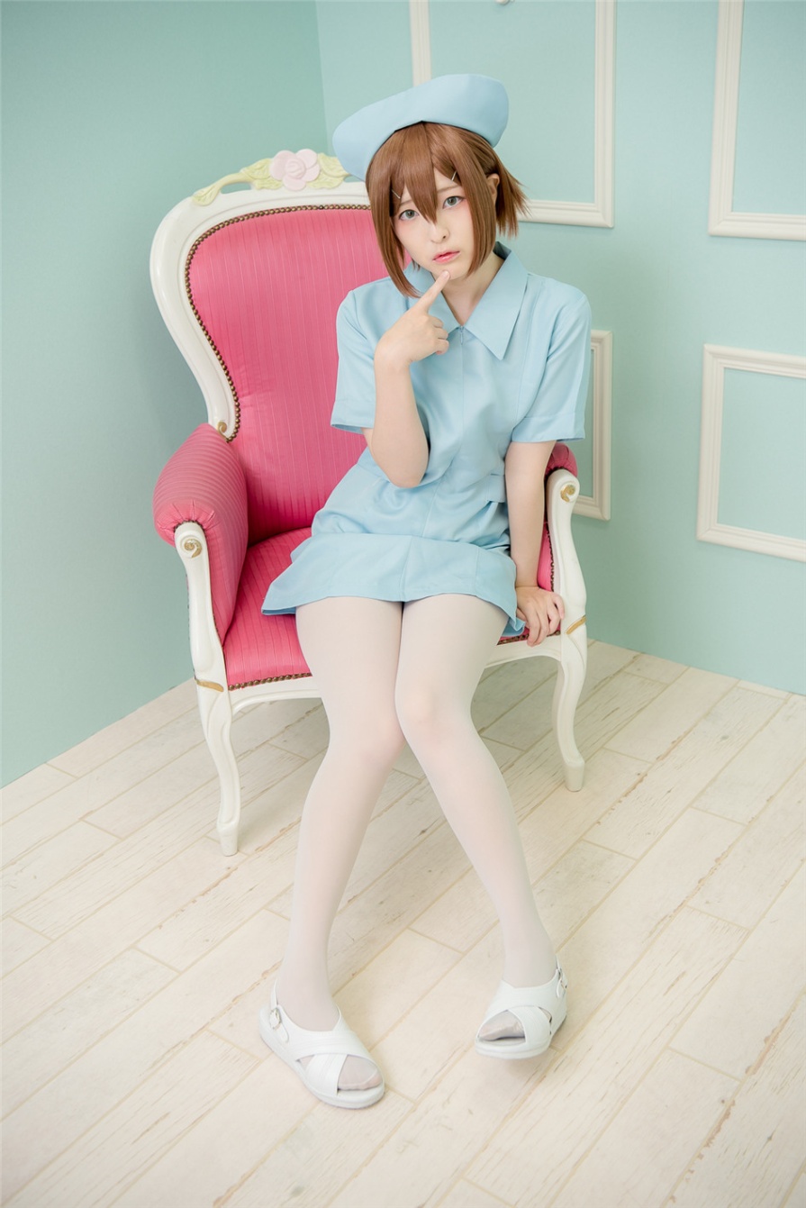 Cosplay写真《美少年部屋》卡哇伊白丝袜护士装图片(第5页)