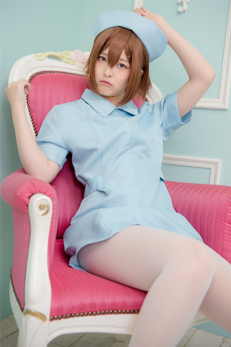 Cosplay写真《美少年部屋》卡哇伊白丝袜护士装图片(第56页)