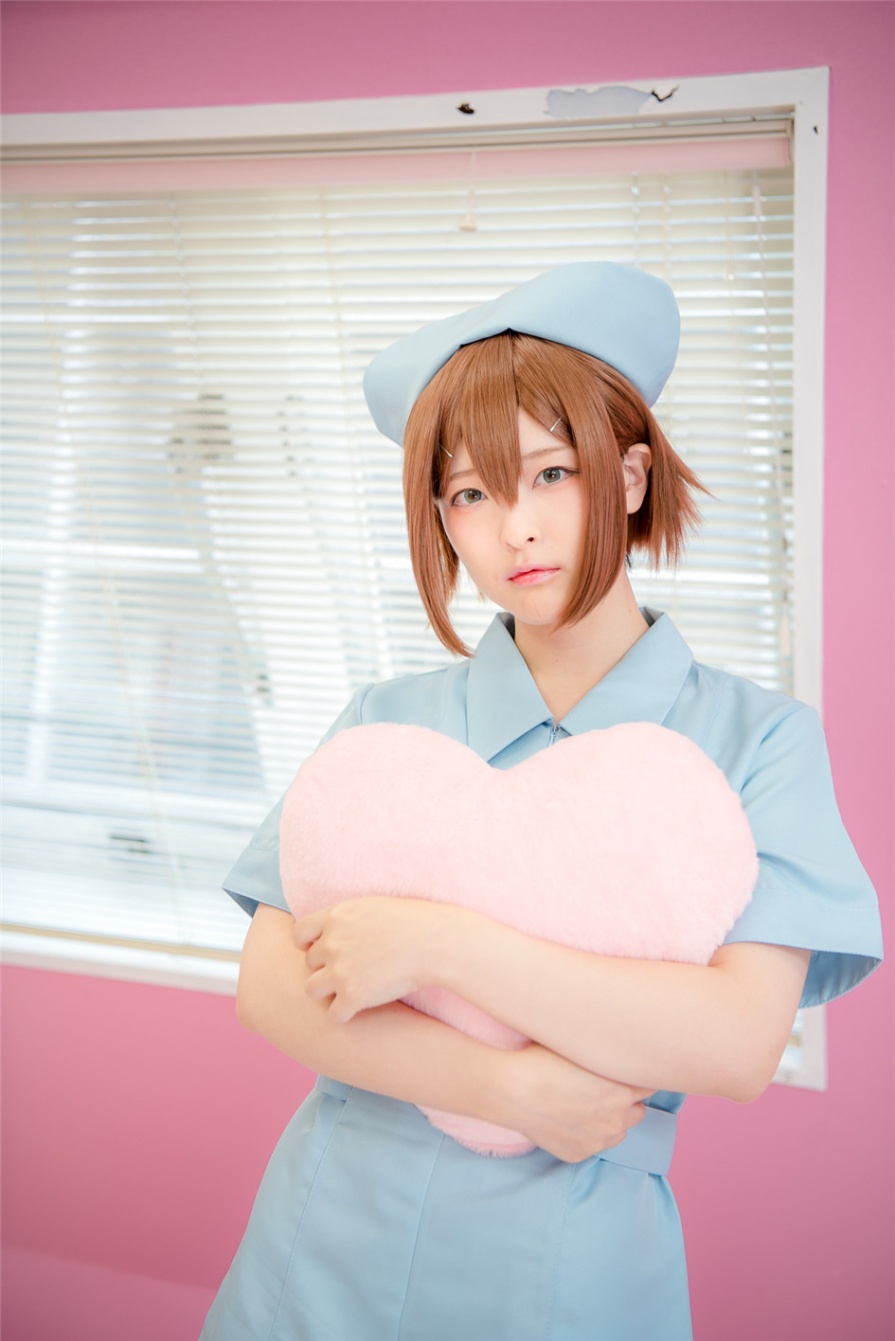 Cosplay写真《美少年部屋》卡哇伊白丝袜护士装图片(第83页)