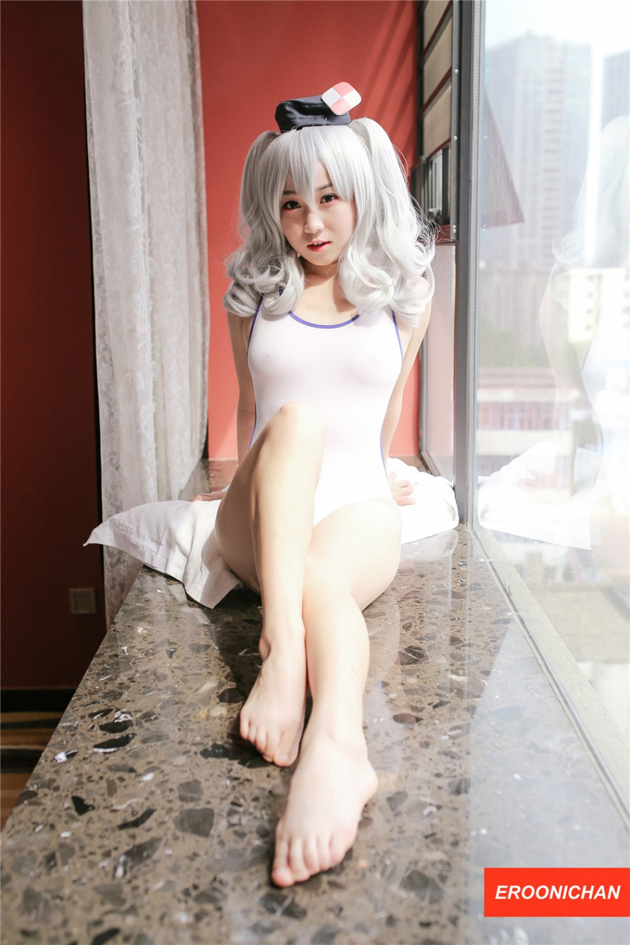 cosplay可爱气质小美女白色泳衣大尺度写真图片(第2页)