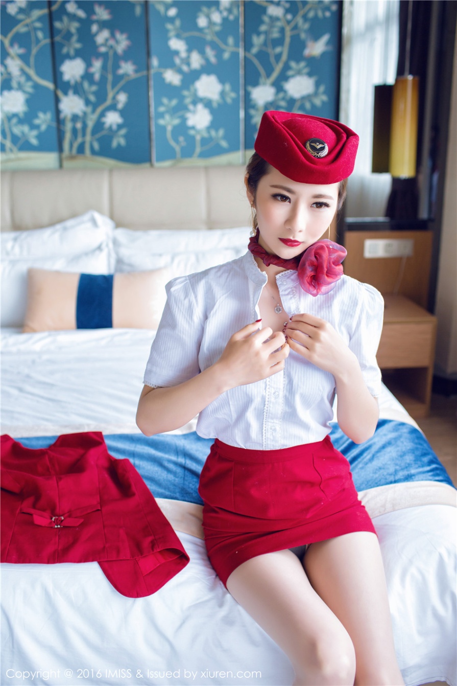 80后美腿尤物莉莉Lily空姐制服大尺度私拍图片(第17页)
