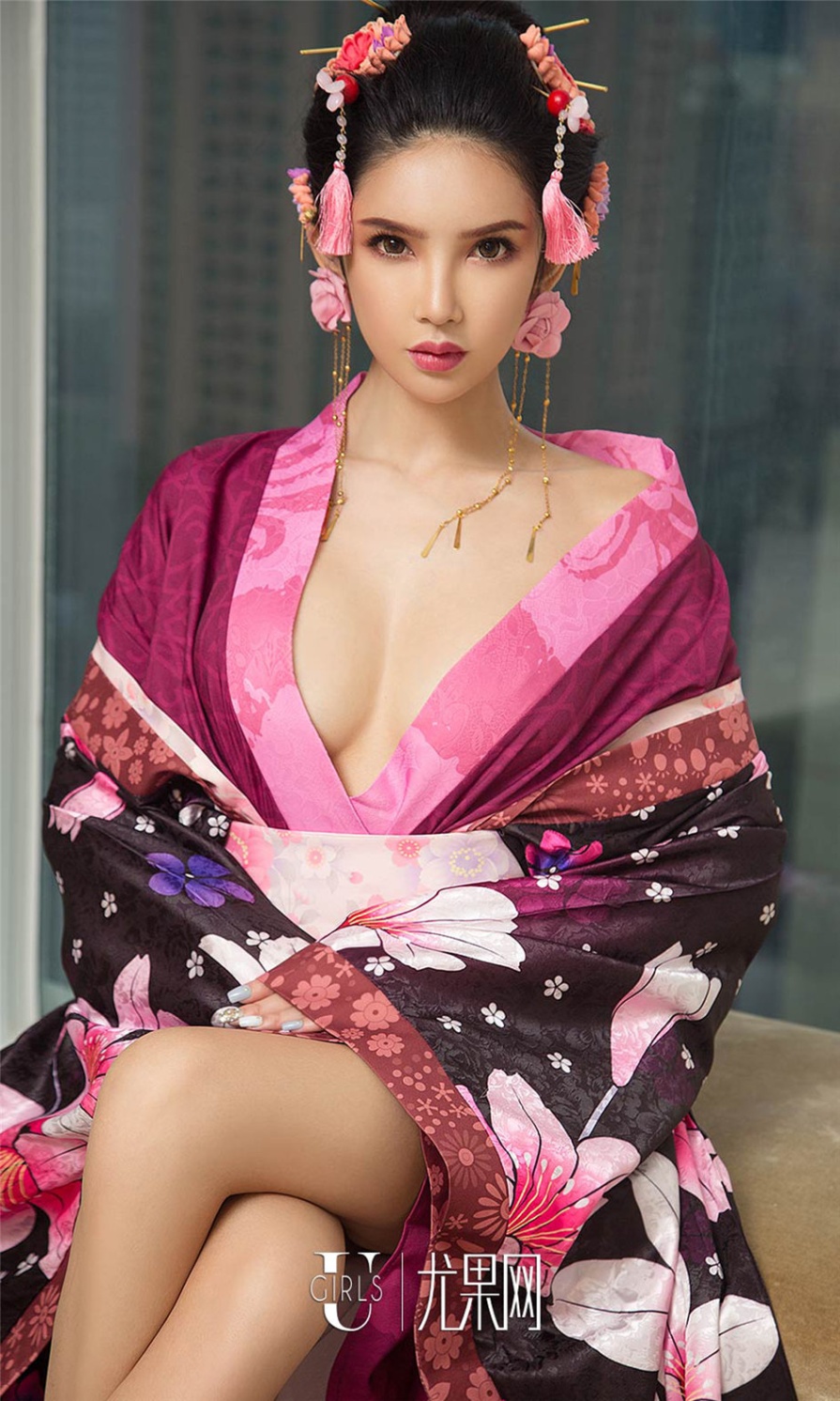 [ugirls尤果网] 尤果美女模特制片人破解版透视装福利图片欣赏(第20页)