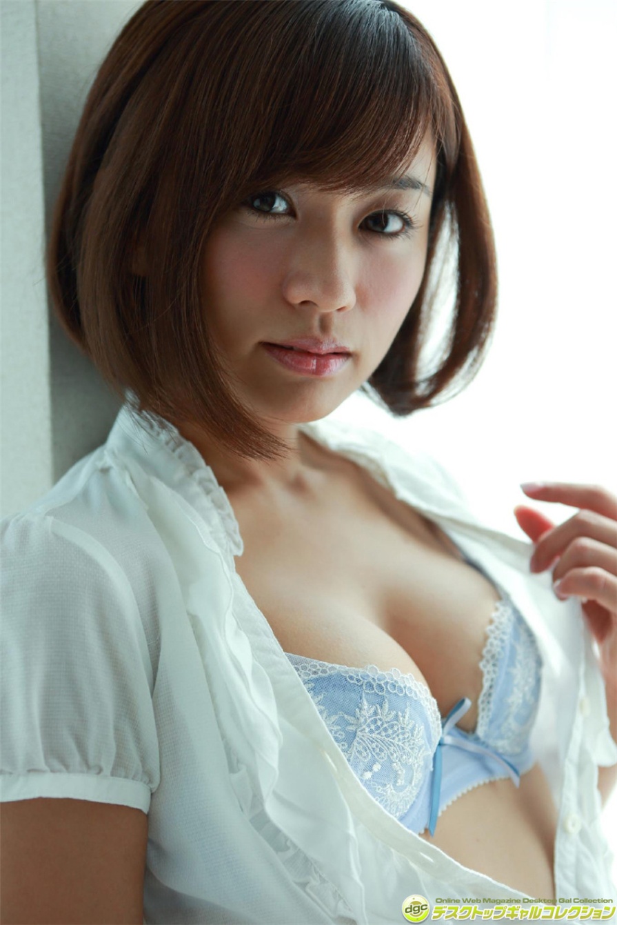 日本熟女安枝瞳室外性感内衣写真图片(第46页)