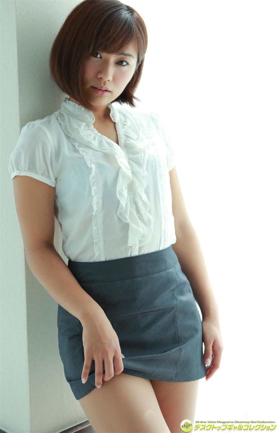 日本熟女安枝瞳室外性感内衣写真图片(第54页)