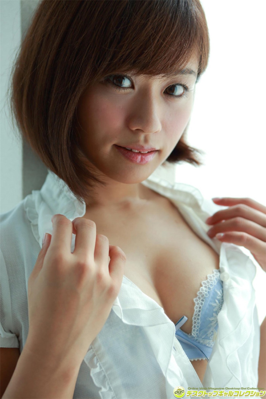 日本熟女安枝瞳室外性感内衣写真图片(第55页)