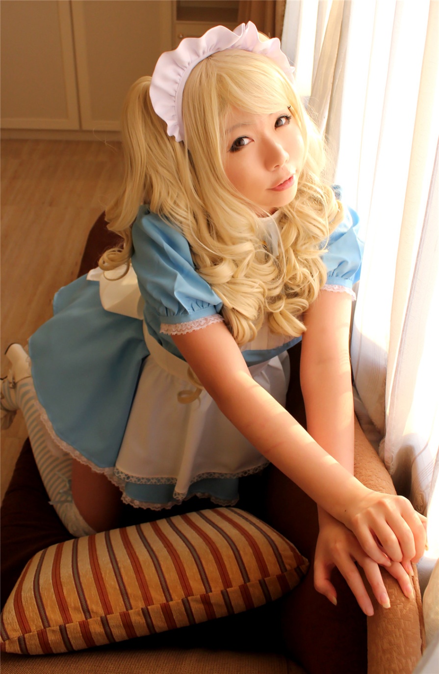 日本可爱萝莉女仆装大尺度私拍(第2页)