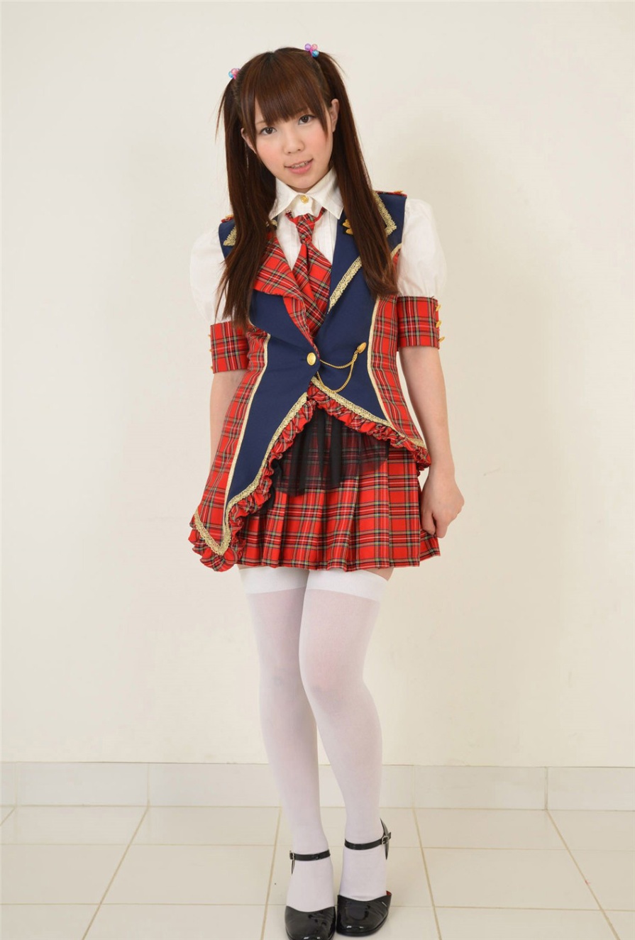  日本萝莉浦野しおり校服装萝莉坐可爱迷人写真(第2页)