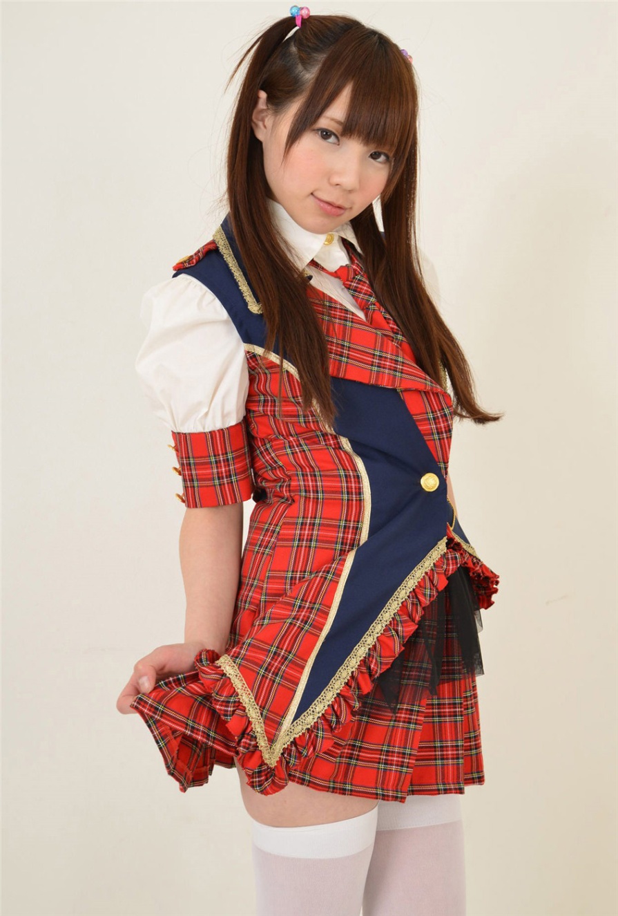  日本萝莉浦野しおり校服装萝莉坐可爱迷人写真(第5页)
