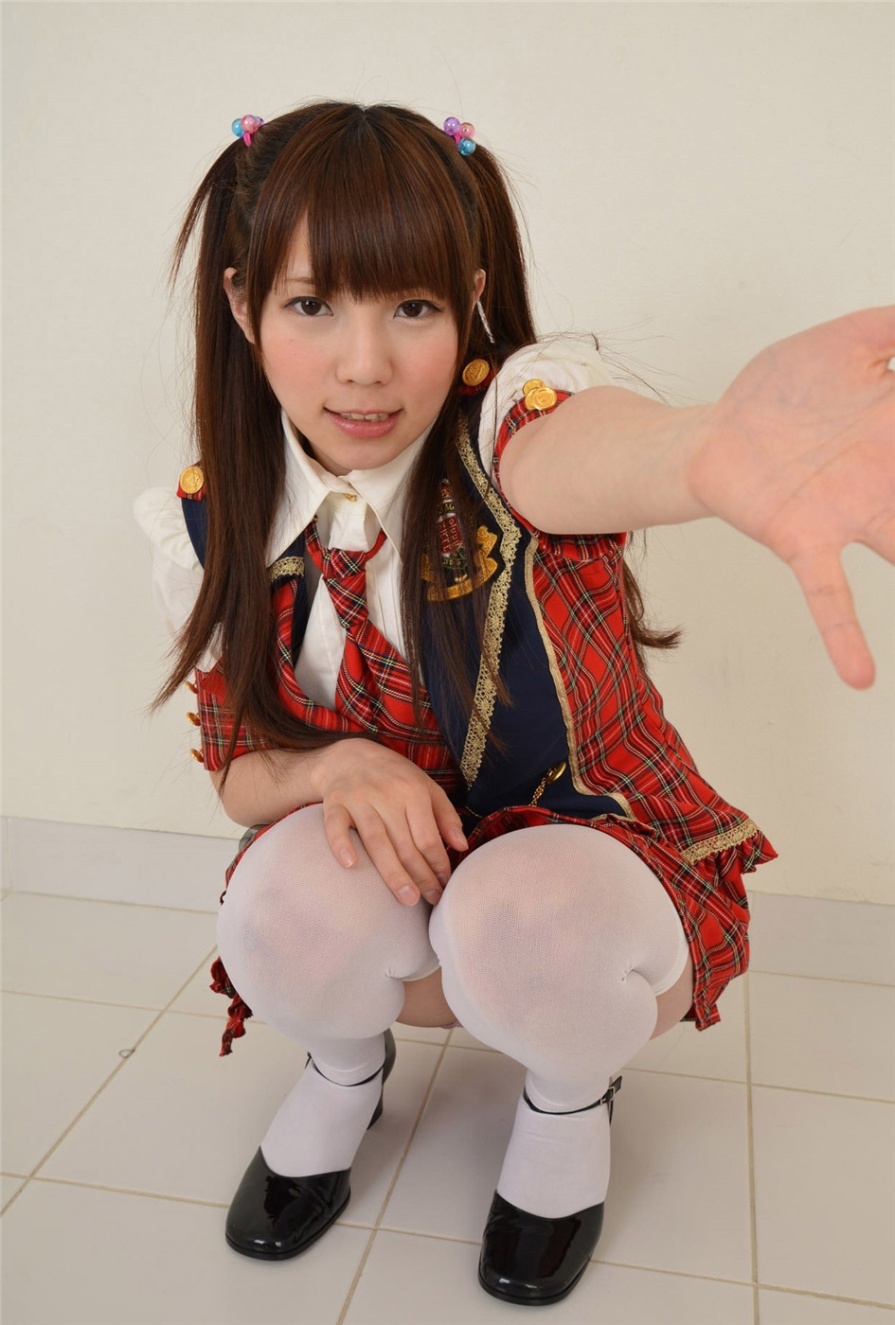  日本萝莉浦野しおり校服装萝莉坐可爱迷人写真(第29页)