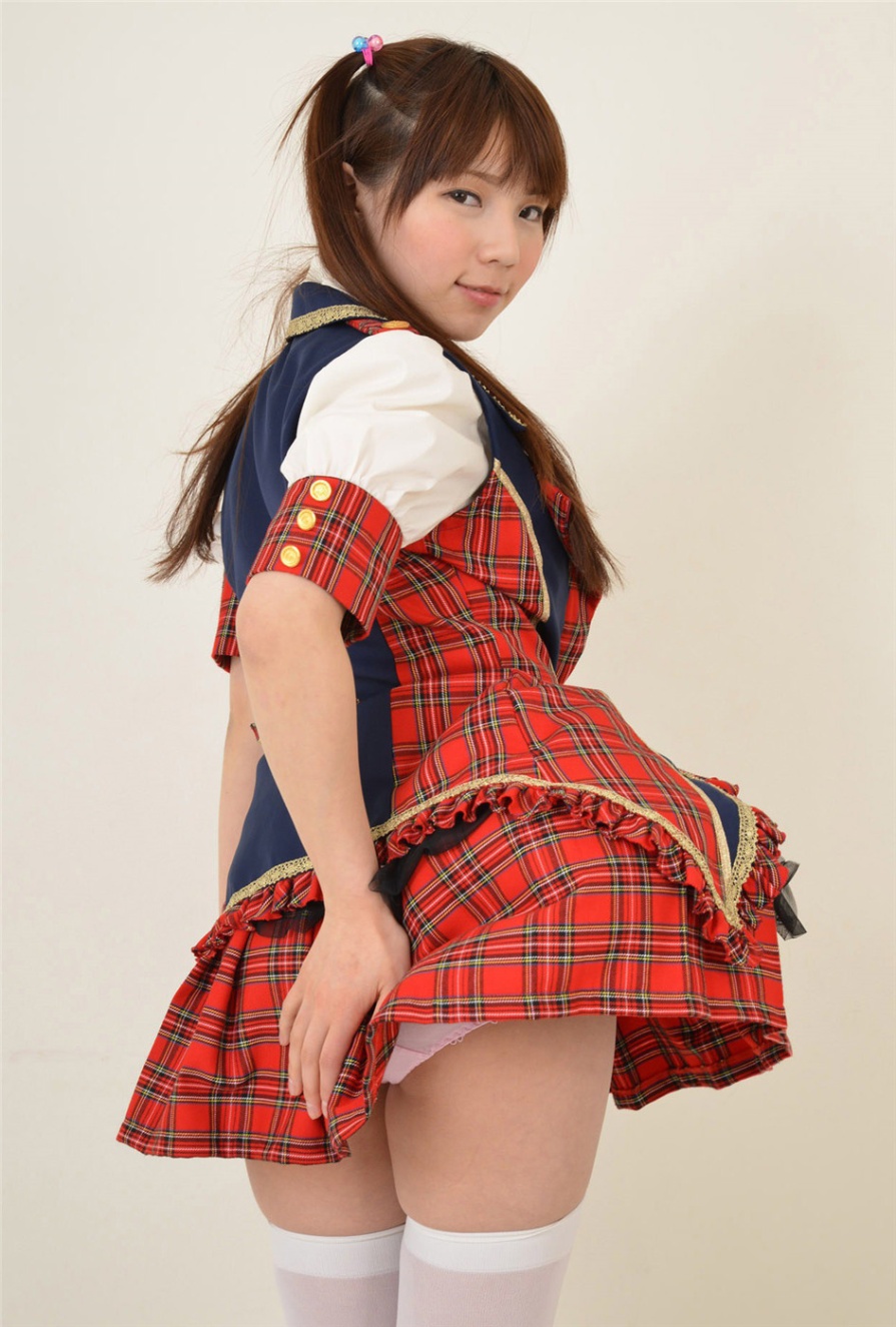  日本萝莉浦野しおり校服装萝莉坐可爱迷人写真(第34页)