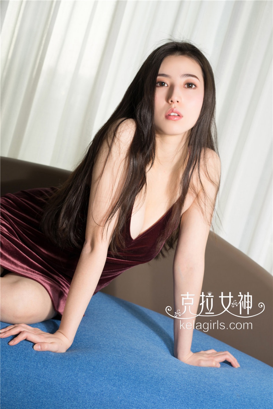 长发美女模特忆之室内清新写真图片(第10页)