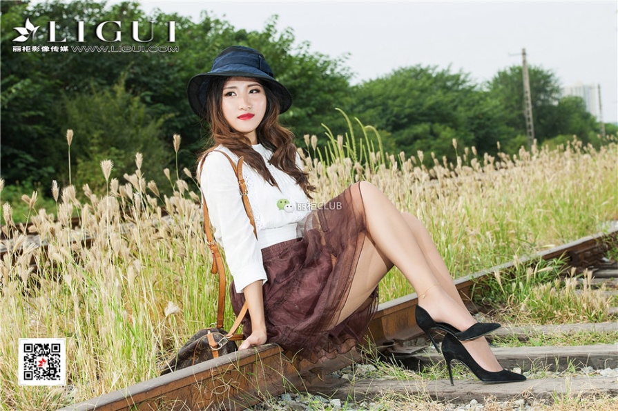 [丽柜] 小清新美女思彤户外清纯玉足写真照片(第29页)