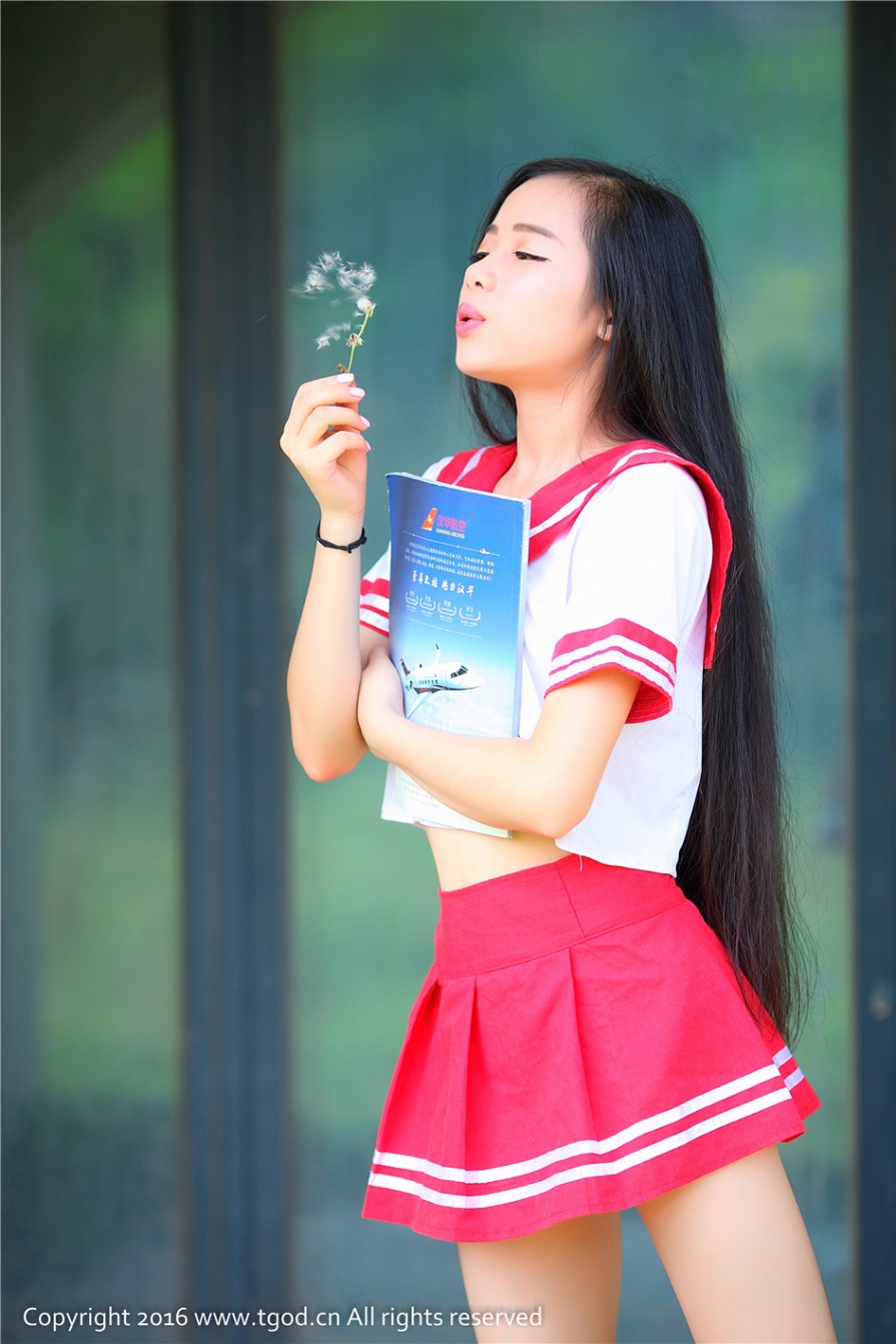 [推女神] 长发粉色美少女蔻蔻学生妹制服小清新大胆外拍高清图片(第9页)