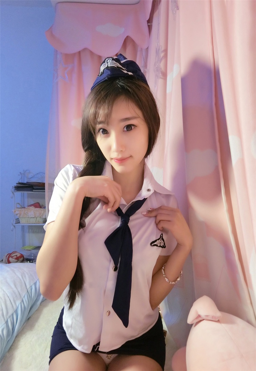 粉嫩美女杨晨晨制服娇乳诱惑(第6页)